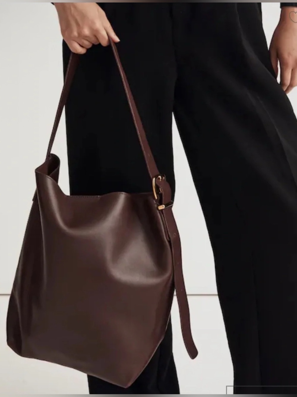 Madewell The Essential Bucket Tote - Picture 3 of 11
